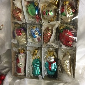 lot 212 image: Christmas Fun