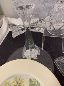 lot 103 image: Home Decor Variety Lot