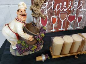 lot 127 image: Home Decor Lot
