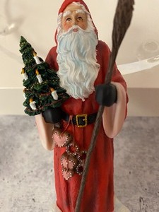 lot 207B image: Santa Figurines by Pipka
