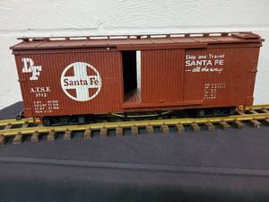 lot 12 image: Charles RO Trains 1 Gauge Large Scale Santa Fe Box Car RO1934