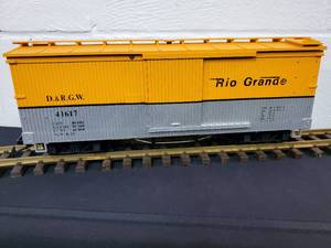 lot 14 image: Charles RO Trains 1 Gauge Large Scale Denver & Rio Grande Box Car RO1932