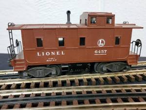 lot 50 image: Lionel O Scale Caboose #6457