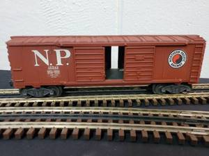 lot 53 image: Lionel Lines O Northern Pacific Railway Box Car #17747