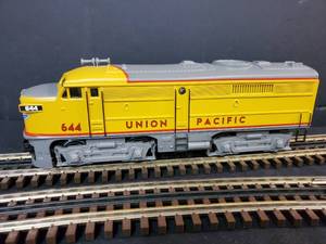 lot 68 image: K-Line 3-Rail O Union Pacific  Non Powered Unit #644
