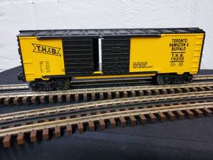 lot 72 image: Lionel O Toronto Hamilton & Buffalo  Double Door Box Car 6-19239