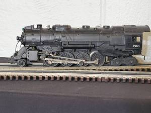 lot 79 image: Lionel 3-Rail O 2-6-4 Berkshire Steam Locomotive #736 No Tender