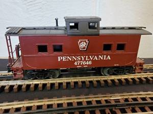 lot 112 image: Weaver O 3-Rail Pennsylvania Northwestern Caboose #U2901