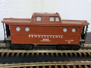 lot 121 image: Lionel O Pennsylvania Caboose #9162
