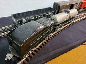 lot 134 image: Louis Marx & CO. O Scale Train Set No. 25000 Missing Locomotive