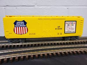 lot 80 image: Lionel O Union Pacific Railway Box Car #518008