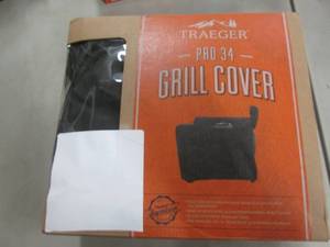 lot 275 image: Traeger Grill Cover...