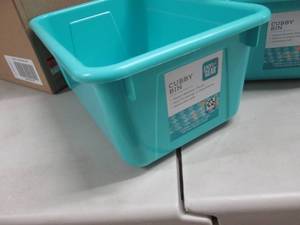 lot 310 image: 6 Cubby Bins...