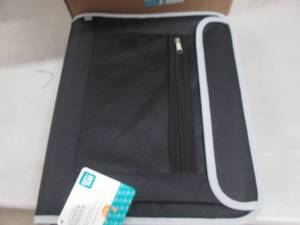 lot 315 image: 4 Black Zip Binders...