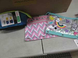 lot 325 image: Box of Pencil Pouches, Binder Pouch...