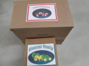 lot 365 image: Wooden Toys Dinosaur Family, Flatb...