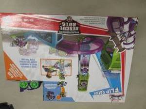 lot 370 image: Transformers Rescue Bots...