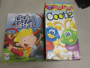 lot 371 image: Cootie, Chtes & Ladders...