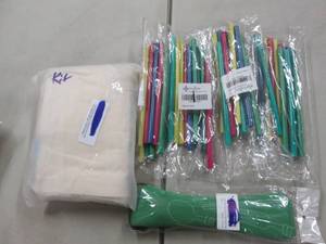 lot 53 image: Reusable Straws & Produce Bags...