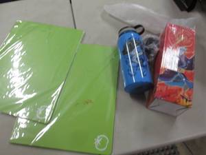 lot 73 image: 2- 4pk Cutting Boards, 32 oz Insula...