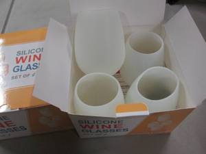 lot 76 image: 2- 4pks Silicone Wine Glasses...
