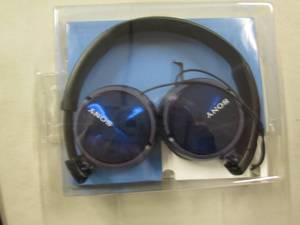 lot 116 image: Sony Head Phones...