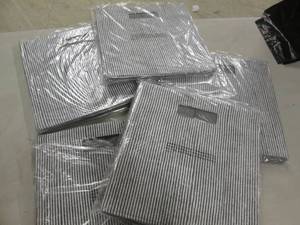 lot 187 image: 5 Collapsible Storage Bins...