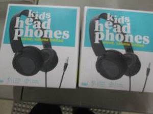 lot 191 image: 2 Kids Head Phones...