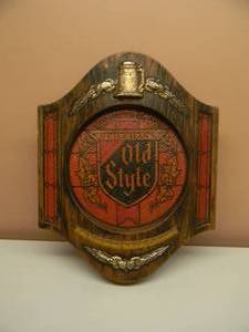 VINTAGE OLD STYLE BEER SIGN - VERY EASY TO ADD A LIGHT - APPROX 16 BY 19 BY 6 - SEE PICTURES