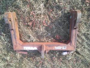 lot 259 image: 3 point quick hitch cradle, heavy duty gauge.