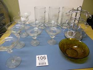 lot 106 image: Amber Fruit Bowl, Margarita glasses, Large Beer Mugs, K-Cup holder