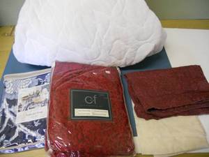 lot 113 image: Curtains, Dust Ruffle, Pillow Cases, Mattress pad