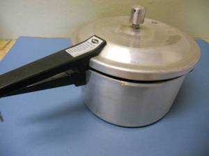 lot 114 image: Pressure Cooker