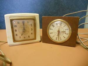 lot 81 image: MCM Electric Clocks