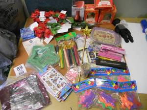 lot 89 image: Crafts - Stocking Stuffers - Prizes - Random Lot