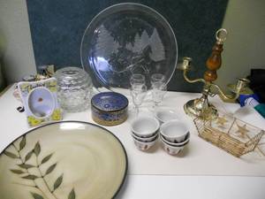 lot 138 image: Household Lot