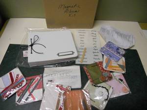 lot 19 image: Magnetic Scrapbook Album kit