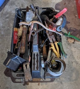 lot 58 image: Assorted Tools & Garage Items - see photos
