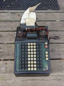 lot 49 image: Vintage Burroughs Portable Adding Machine