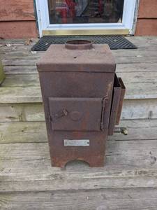 lot 13 image: Nu-Way Stove for Fish Houses, Deer Stands, etc.