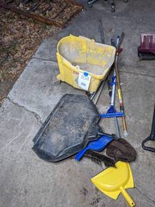 lot 304 image: Wash Bucket, Dust Pans and Assorted Handles