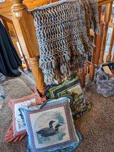 lot 119 image: Throw Blanket and Three Wildlife Pillows