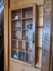 lot 142 image: Miniature Wood Shelf Plus Contents