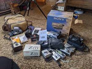 lot 150 image: Lot of Vintage Film & Digital Cameras and Accessories