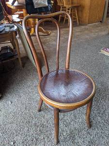 lot 178 image: Vintage Bent Wood Cafe Chair