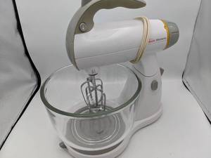 lot 198 image: Sunbeam Mixmaster with Glass Bowl