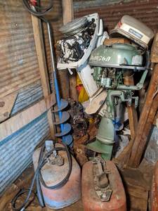 lot 258 image: Assorted Motors, Gas Cans, Misc. Marine Equipment