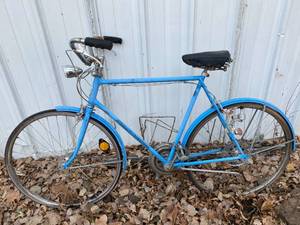 lot 289 image: Vintage Schwinn Suburban