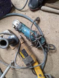 lot 506 image: Angle Grinder with Wire Brush & Multi-Tool