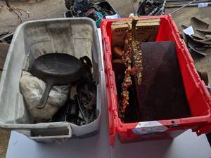 lot 319 image: Mixed Lot of Vintage Treasures